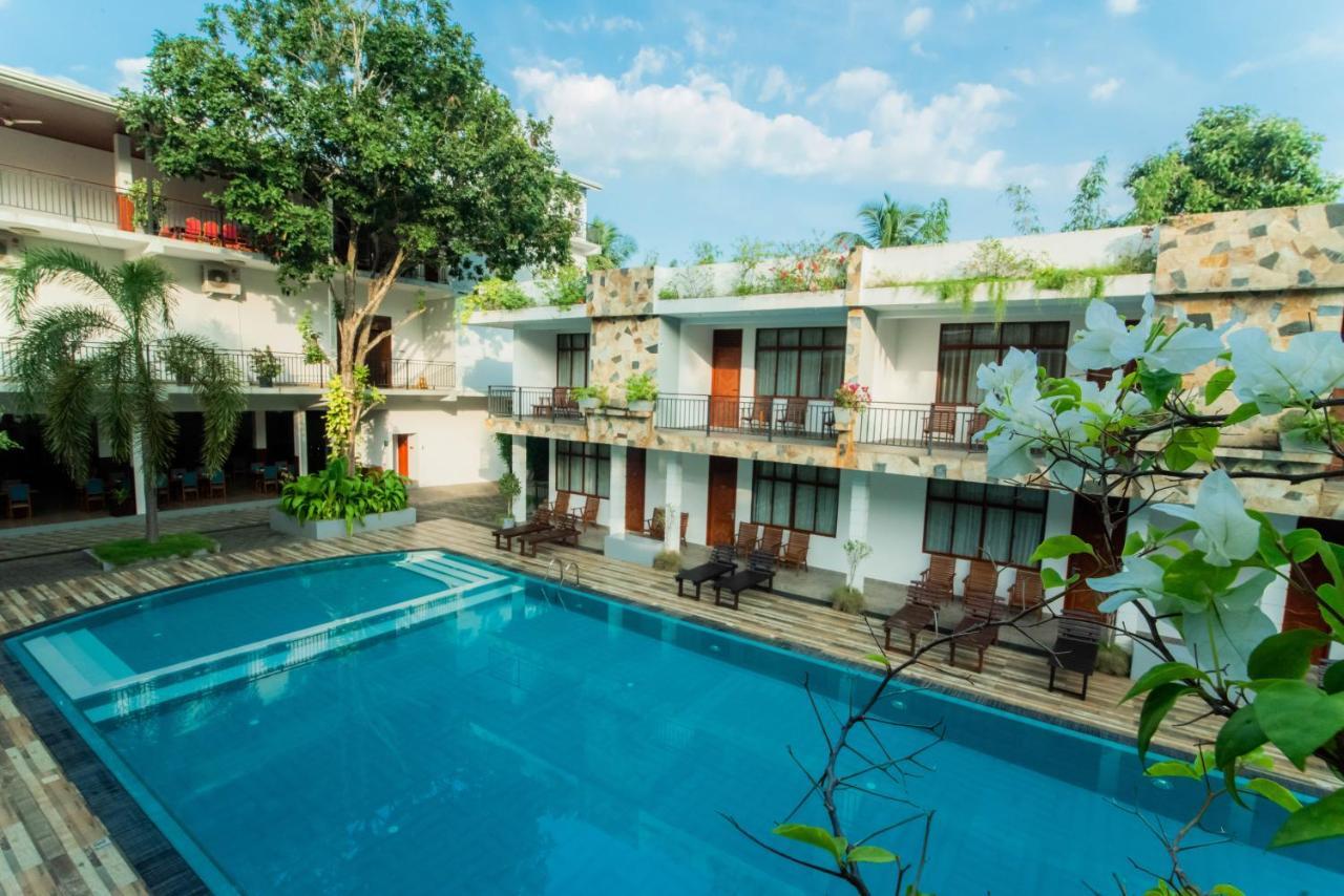 Hotel Royal Reach Udawalawe Exterior foto