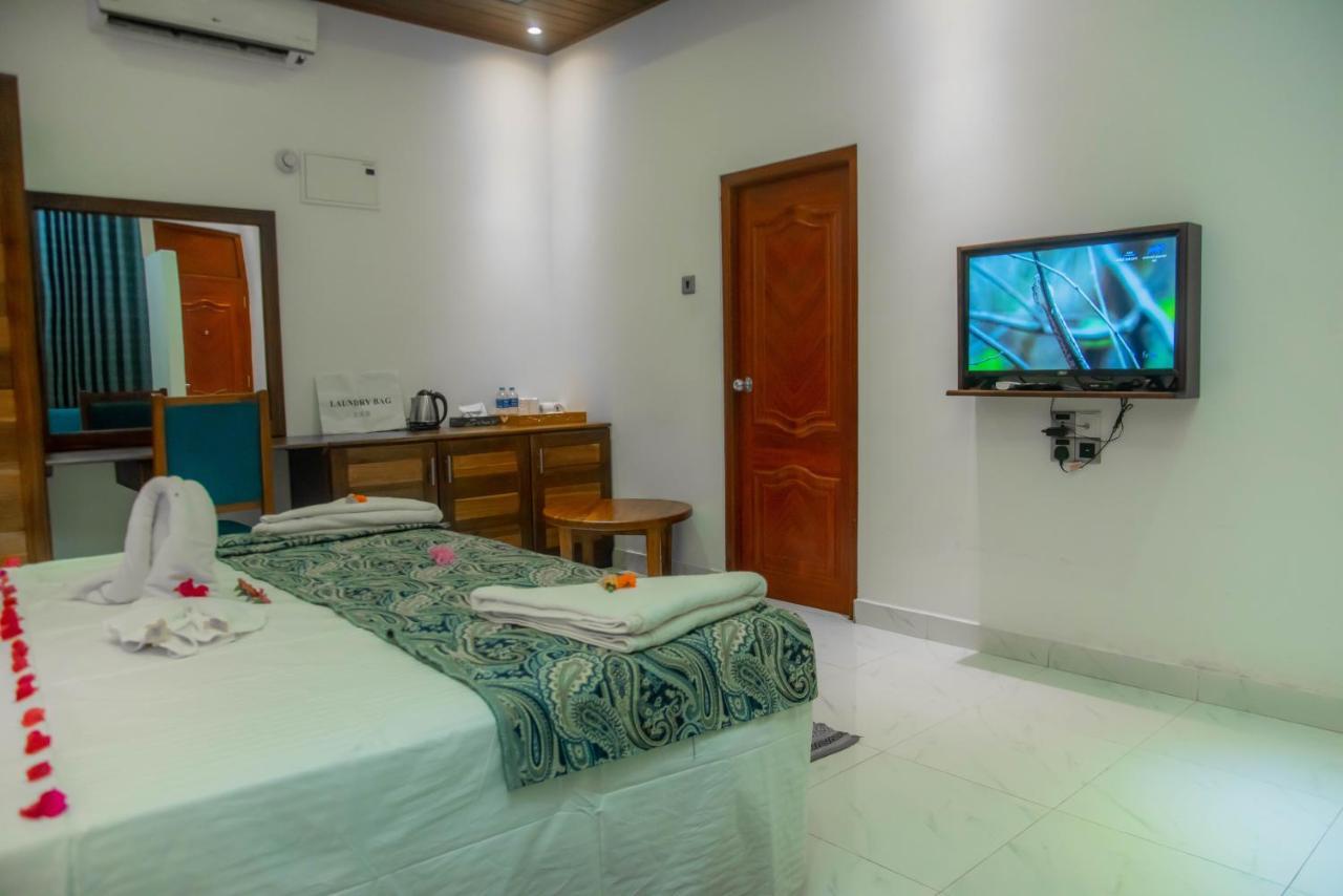 Hotel Royal Reach Udawalawe Habitación foto
