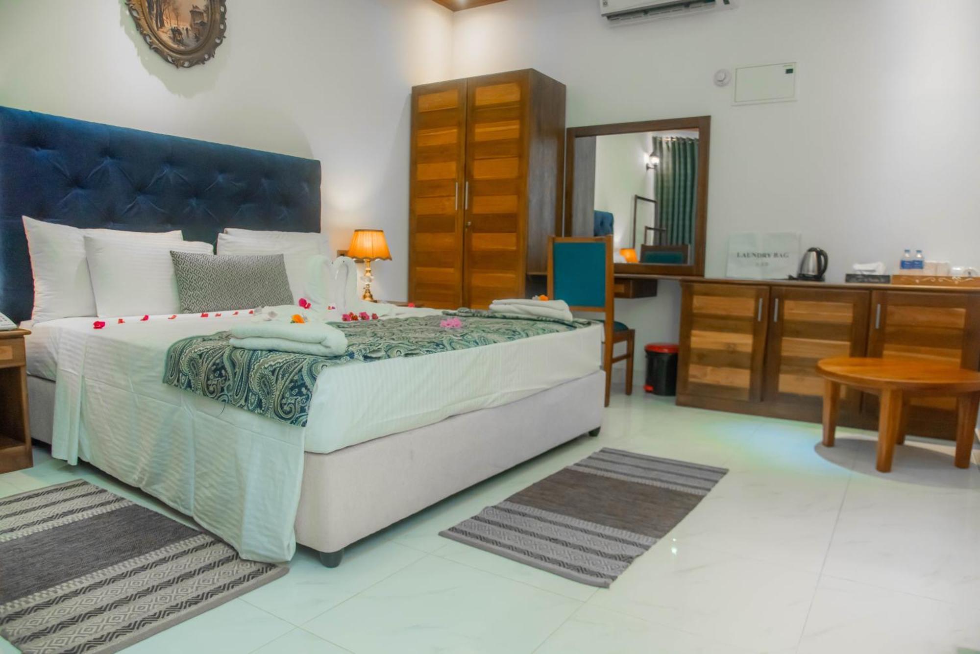 Hotel Royal Reach Udawalawe Habitación foto